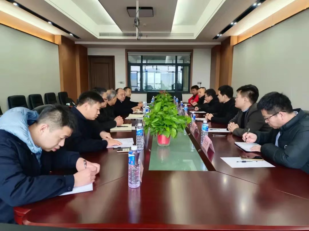 程力汽車新聞頭條:陜重汽銷售公司副總經理田明一行新春首站赴程力集團調研并指導工作 程力汽車新聞頭條:陜重汽銷售公司副總經理田明一行新春首站赴程力集團調研并指導工作